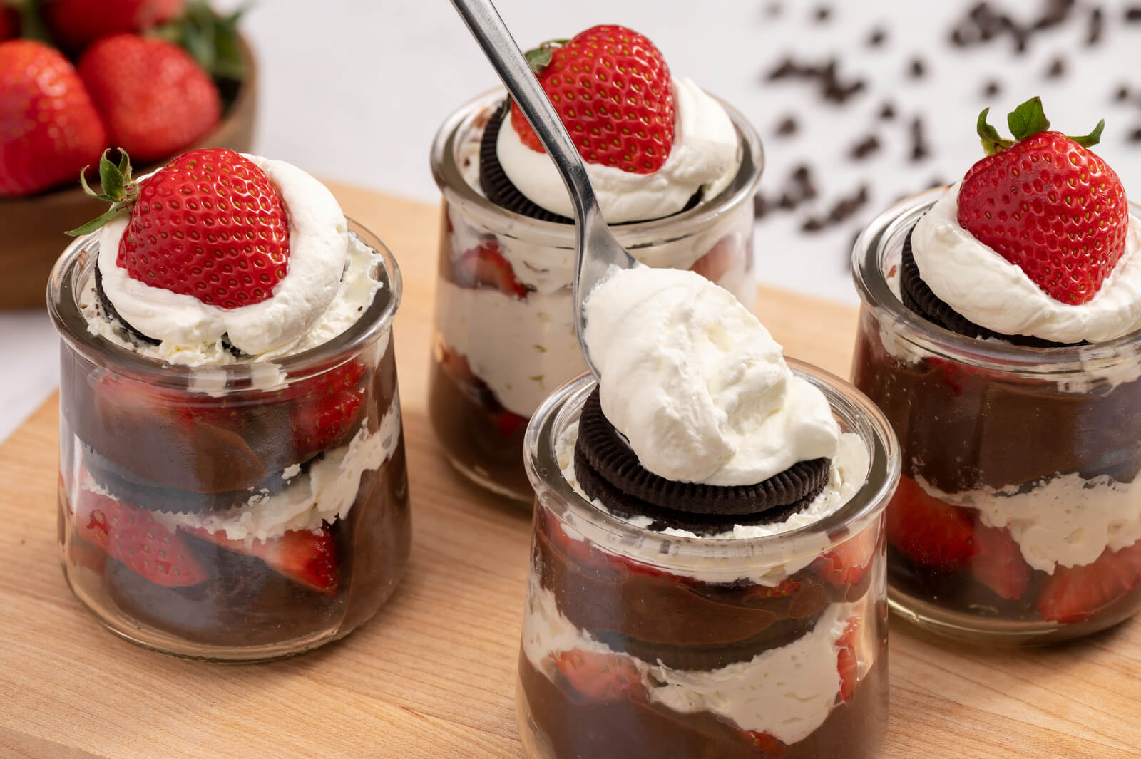 Chocolate-Covered Strawberry Mini Icebox Cakes