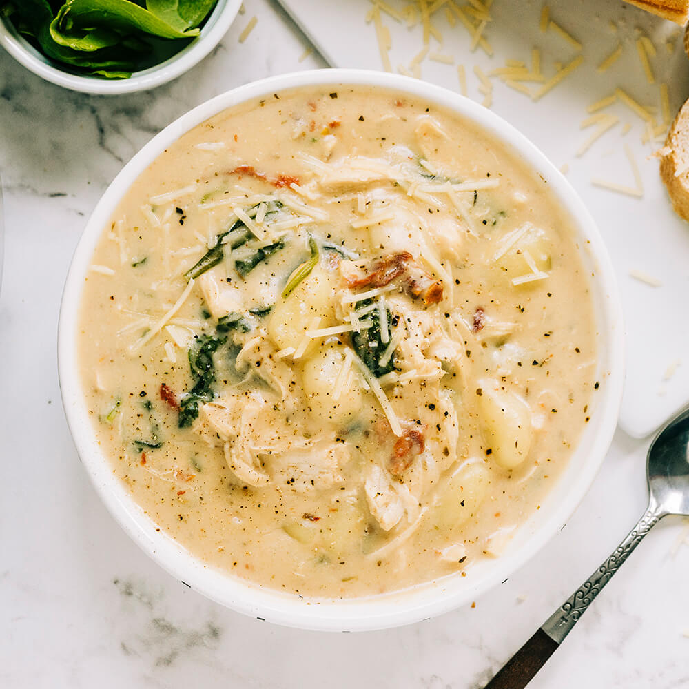 Tuscan Chicken & Gnocchi Soup