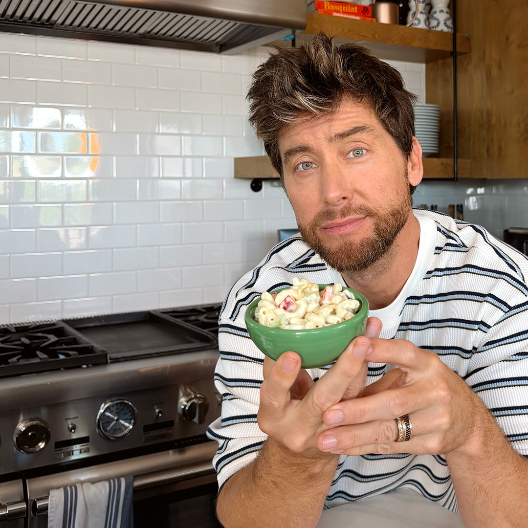 Deli Style Macaroni & Cheese Pasta Salad (Popcorn Style)